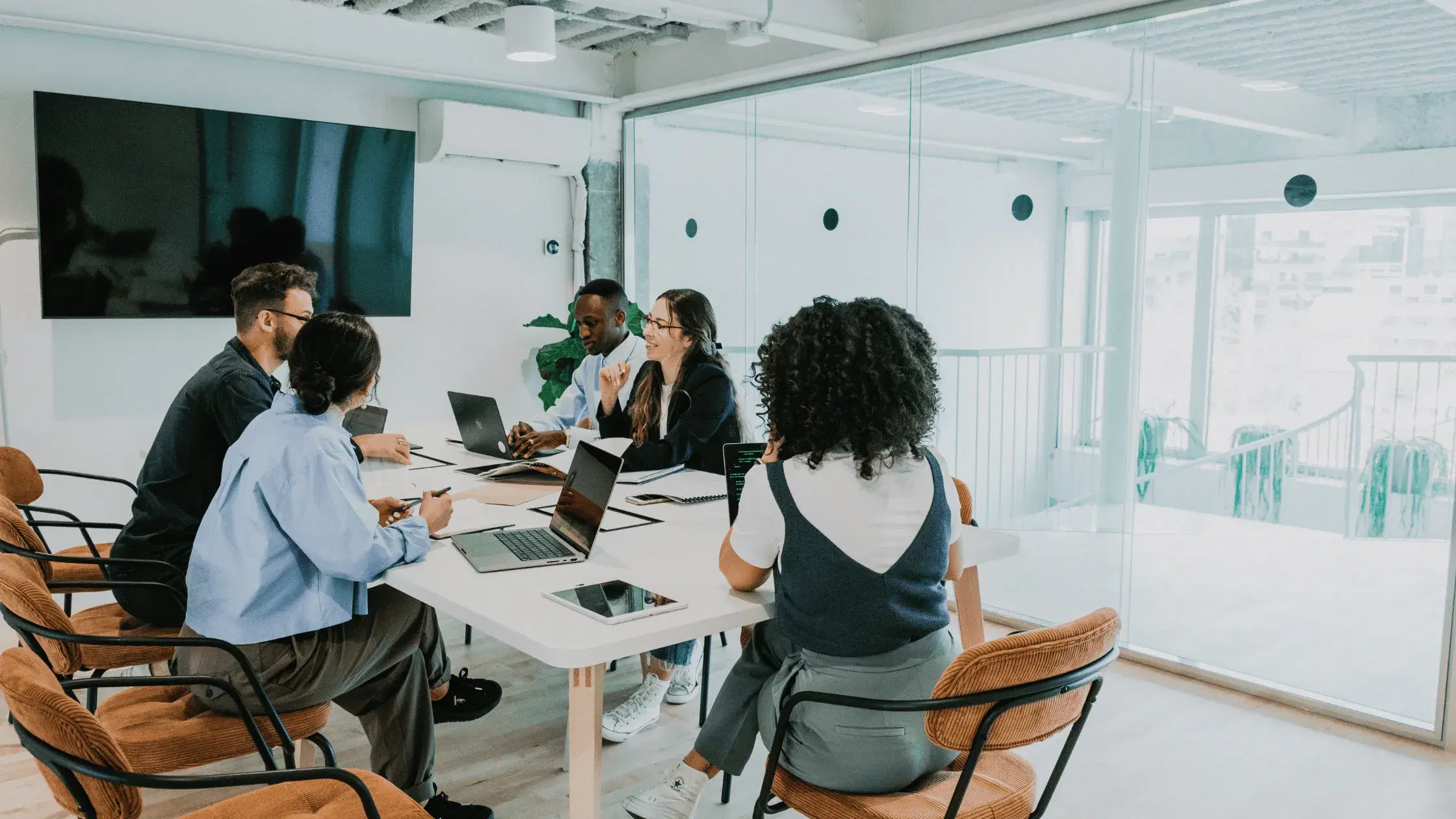 Beyond the Org Chart: Cultivating a Living, Breathing Company Culture